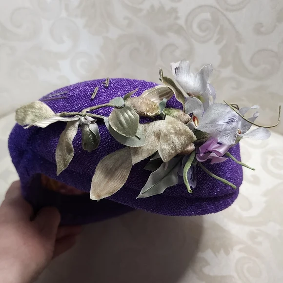 VINTAGE 1950S PURPLE PILLBOX HAT WITH VELVET FLOWERS OLD HOLLYWOOD GLAM